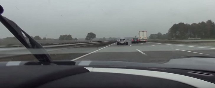 Koenigsegg Agera R Goes Well Over 200 MPH on Autobahn