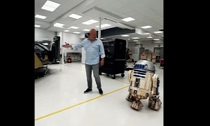 Koenigsegg Invited R2-D2 for a VIP Factory Tour, the Star Wars Robot Seems Excited