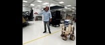 Koenigsegg Invited R2-D2 for a VIP Factory Tour, the Star Wars Robot Seems Excited