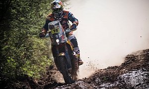 KTM Currently Leads the Dakar 2017