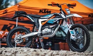 KTM’s Electric Freeride Dirt Bike Delivers Instant Torque, Pure Joy