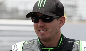 Kyle Busch Breaks Record and Wins Nationwide Series Indiana 250