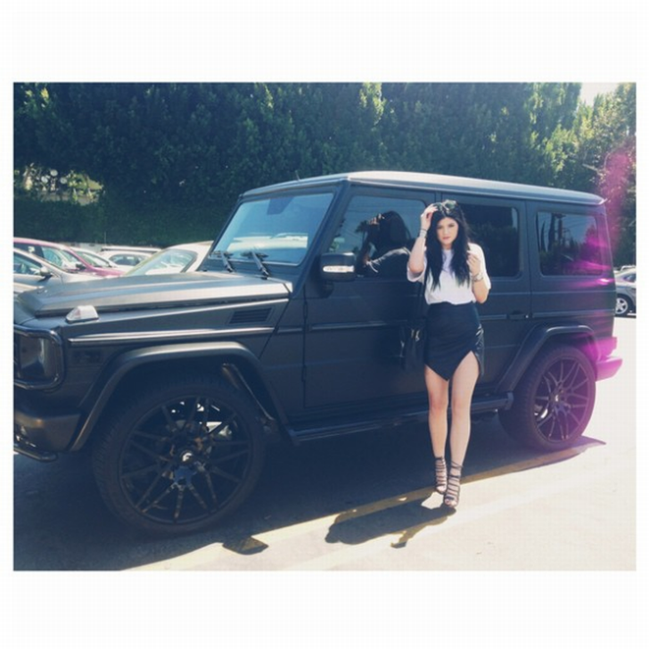 Kylie Jenner Gets Her Mom S Mercedes Benz G Class Autoevolution