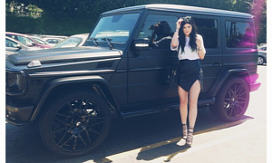 Kylie Jenner Gets her Mom's Mercedes-Benz G-Class