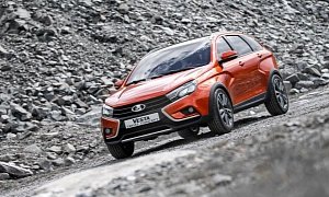Lada Vesta Cross Concept Revealed in Moscow, Looks Surprisingly Good