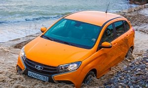 Lada X-RAY Enters Production with Sandero Platform and Two 1.6L Engines