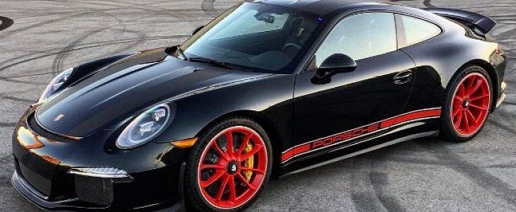 "Lady in Red" 2017 Porsche 911 R