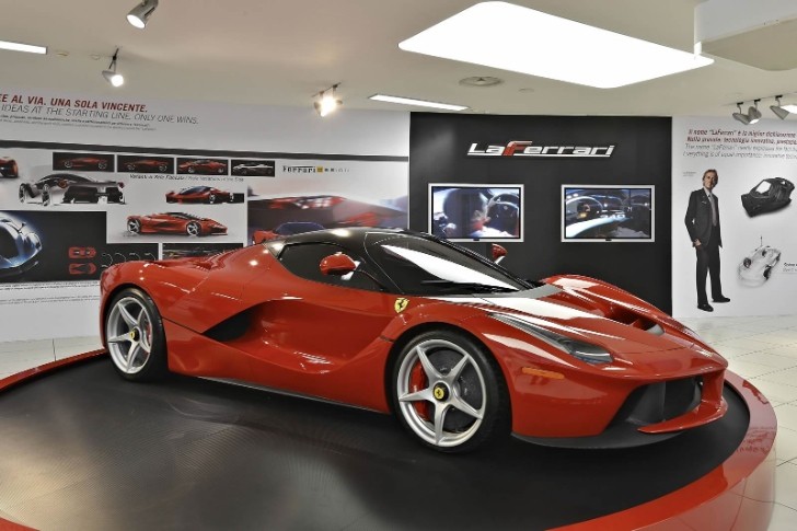 LaFerrari in Ferrari's Maranello museum