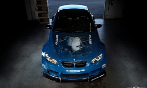 Laguna Seca Blue BMW M3 Gets an Awron Gauge at EAS