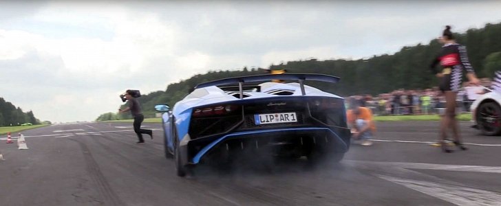 Lamborghini Aventador narrowly misses a cameraman