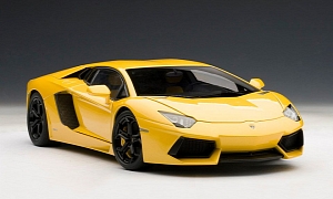 Lamborghini Aventador 1:18 Scale Model: The Next Best Thing