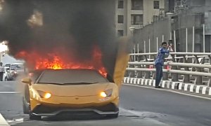 Lamborghini Aventador Catches Fire after Needlessly Revving Its Engine in Dubai Trafic