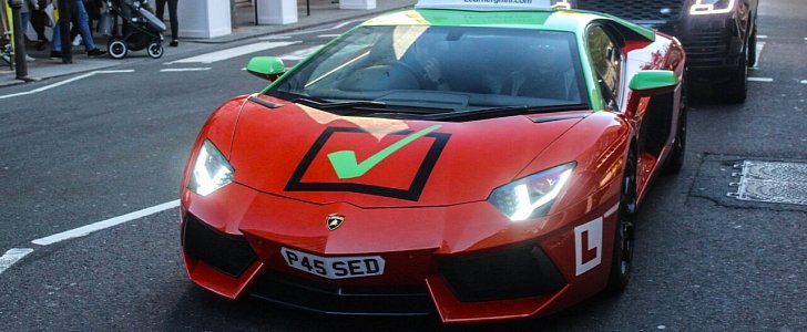 Lamborghini Aventador Driving School Car Hits London