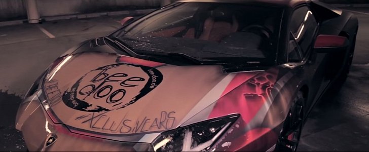 Lamborghini Aventador heat-sensitive paint