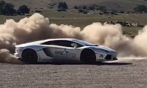 Lamborghini Aventador Goes All WRC Doing Donuts on Gravel, Rocks Fly Everywhere