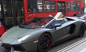 Lamborghini Aventador Roadster Hauling Christmas Presents in London Is Funny