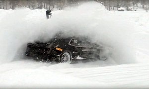 Lamborghini Aventador S Plants Itself into a Snow Bank, a Huracan Tries to Copy