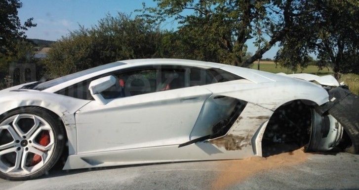 Lamborghini Aventador - Severe Crash in Czech Republic