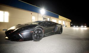 Lamborghini Aventador Shows Its Face on Facebook