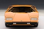 Lamborghini Countach LP400 Scale Model Shines in Orange