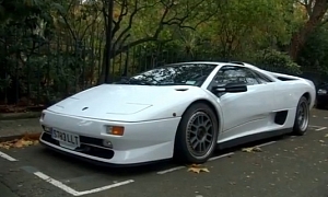 Lamborghini Diablo SV-R Spotted in London