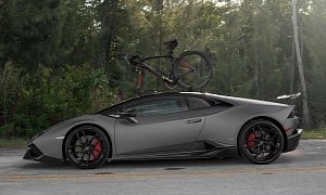 Lamborghini Huracan Carrying a Bicycle Would Be an Excellent Ghost Rider Chariot