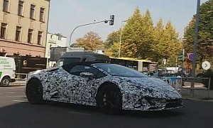 Lamborghini Huracan Evo Spyder Shows Up in German Traffic, Debut Close