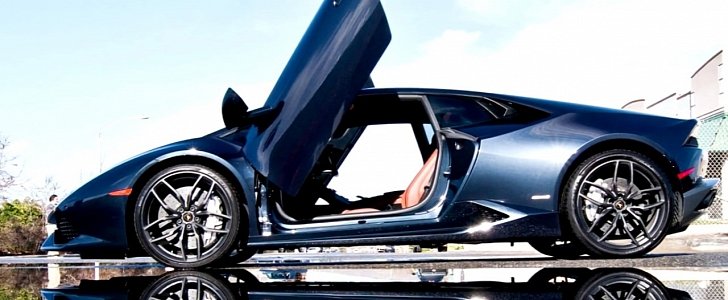 Lamborghini Huracan Finally Gets Lambo Vertical Doors