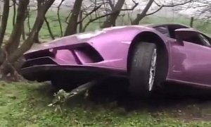 Lamborghini Huracan Performante Getting Pulled Out Of a Ditch Looks Depressing