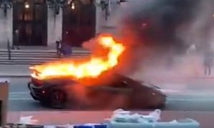 Lamborghini Huracan Performante Spyder Burns in Boston, Fire Crew Cuts into It