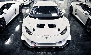 Lamborghini Huracan Super Trofeo without a Livery Looks Like a Stormtrooper's Car