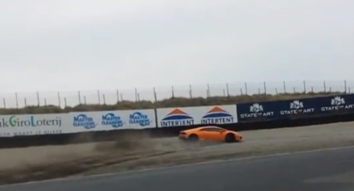 Lamborghini Huracan understeer near crash