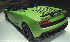 Lamborghini LP570-4 Spyder Performante at the 2011 Dubai Motor Show