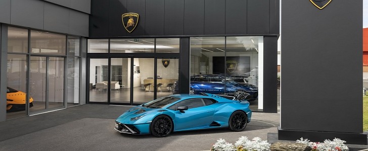 Lamborghini Manchester new showroom