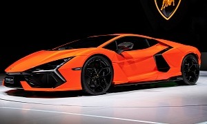 Lamborghini Revuelto Learns Mandarin, New Supercar Is Joined by Its Brethren at Shanghai