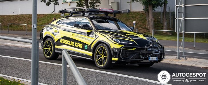 Lamborghini Urus rescue car spotted at Nurburgring