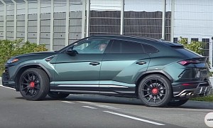 Lamborghini Urus Spotted Testing With Center Locking Wheels, Is This a Track-Ready Model?