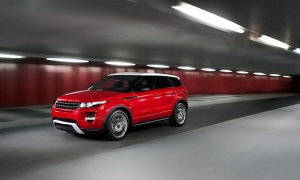 Land Rover Announces Five-Door Evoque in Paris