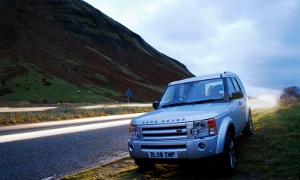 Land Rover Supports Explorer to Break North Pole Speed Record