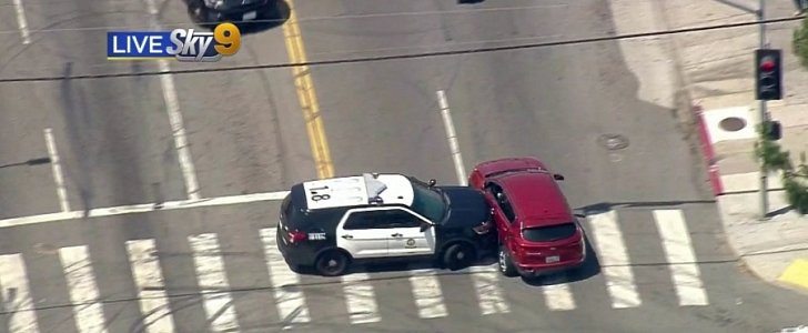 LAPD unit performs PIT Maneuver on stolen Kia Sorento