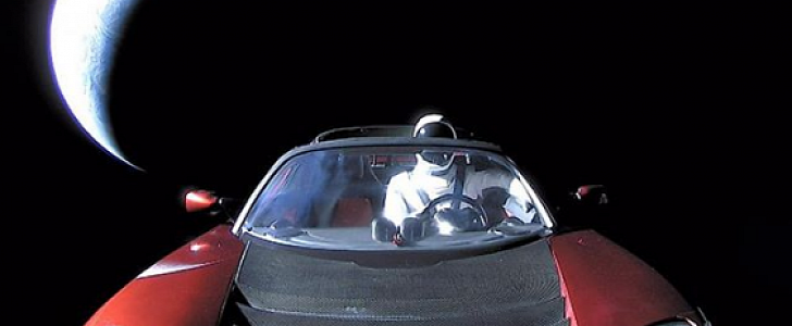 Last photo from space sent by Tesla Roadster
