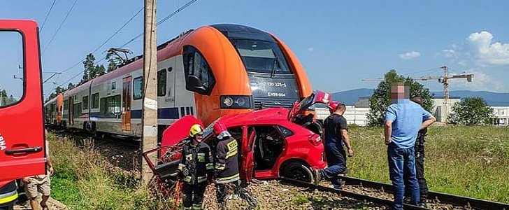 Learner driver stalls on train tracks and is killed, as instructor flees to safety