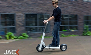 LEEV Jack, the Crowdfunded Folding Electric Scooter