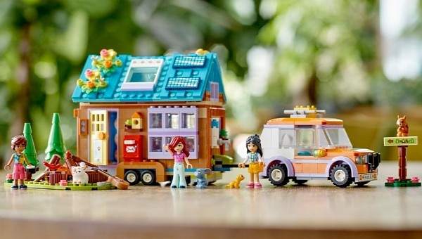 LEGO Friends Mobile Tiny House