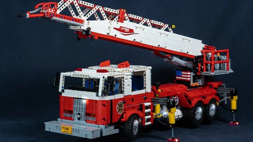 LEGO Ideas Technic Fire Truck 