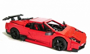 LEGO Lamborghini Murcielago LP670-4 SV: Not Just for Kids