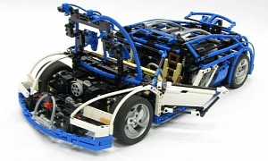 LEGO Technic Bugatti Veyron Is a Driver’s RC Car