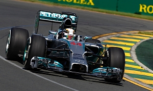 Lewis Hamilton Has Difficult But Rewarding Practice in Melbourne