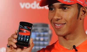 Lewis Hamilton Uses Blackberry Storm to Guide F1 Car