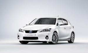 Lexus CT 200h Launched, Pictures and Details
